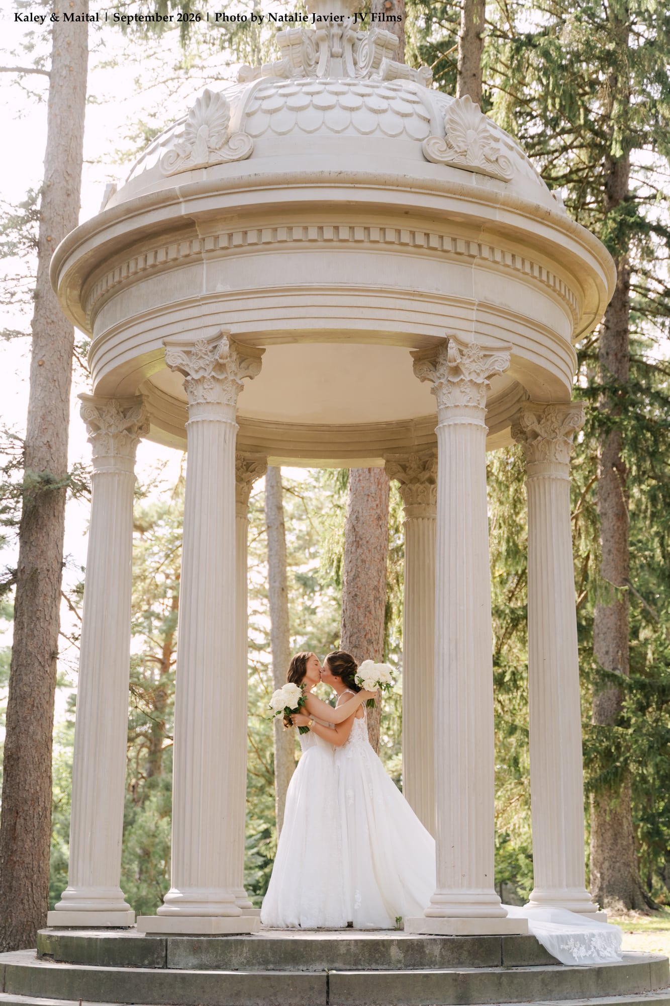 Classical marble rotunda ceremony at Sonnenberg Gardens